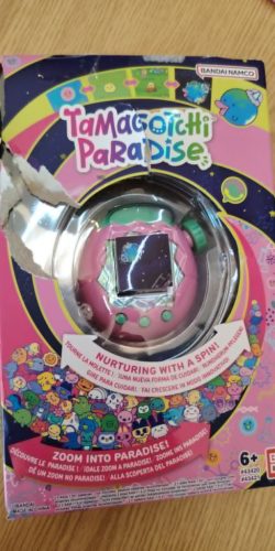 Bandai Tamagotchi Paradise (Pink Land) interaktív virtuális kisállat - sérült a doboz
