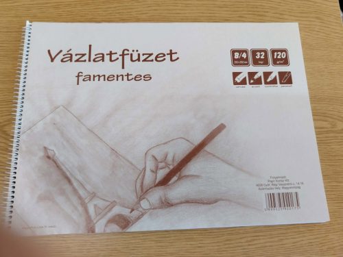 B4 vázlatfüzet - famentes