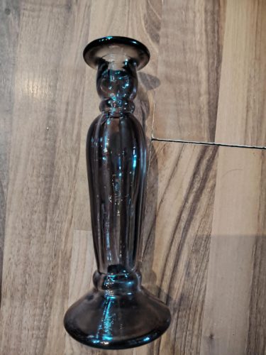 Füstszinű gyertyatartó 22 cm magas