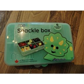 dinoszaurusz mintás Melii Snackle Box mini uzsonnás doboz