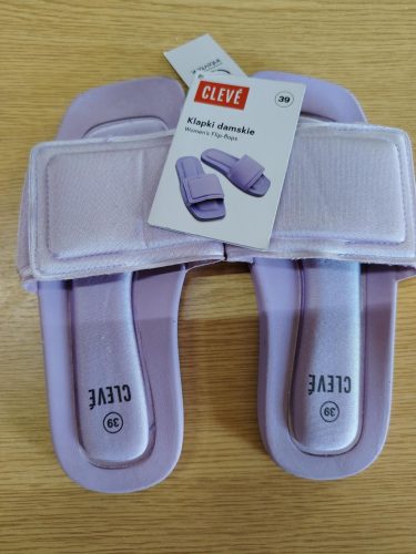 39 lila papucs