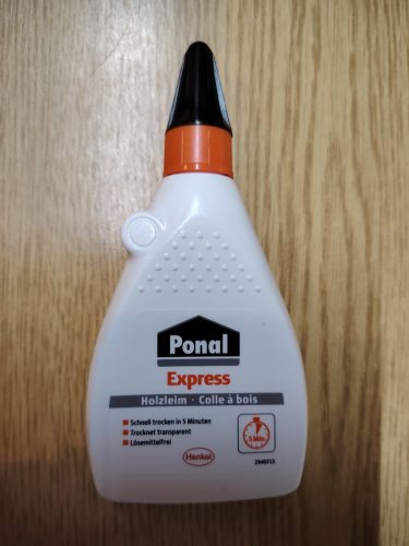 Ponal Express gyorsan száradó, oldószermentes faragasztó látható, amely 5 perc alatt megköt 120 g