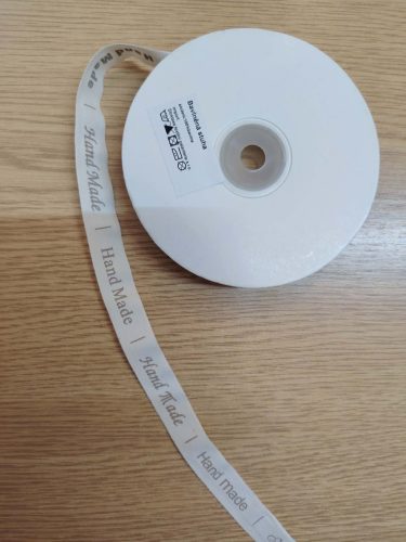 Hand made feliratú szalag az ár 1 méterre vonatkozik